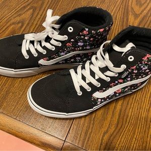 Girls/missy vans size 4.5 high top floral